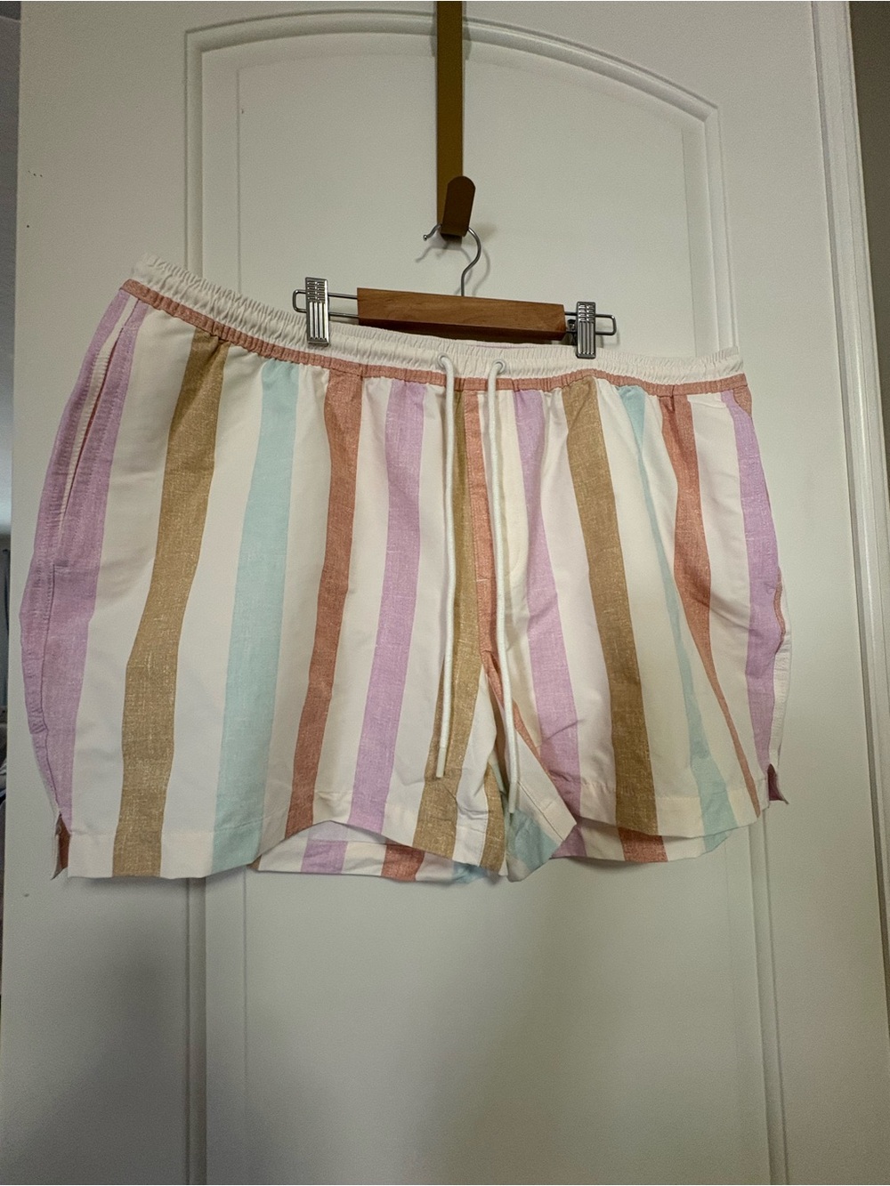 🏊🏊 NWT Sun & Stone Men’s Striped Elastic-Waist Shorts - Pastel Multi Color